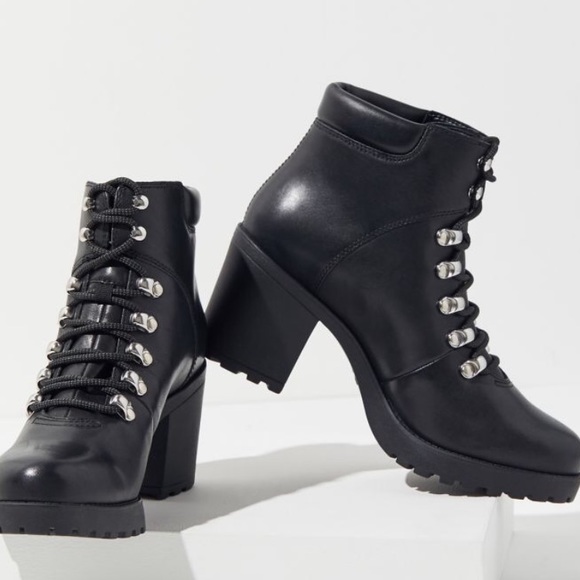 Vagabond Shoes - Vagabond Shoemakers Grace Lace Up Bootie